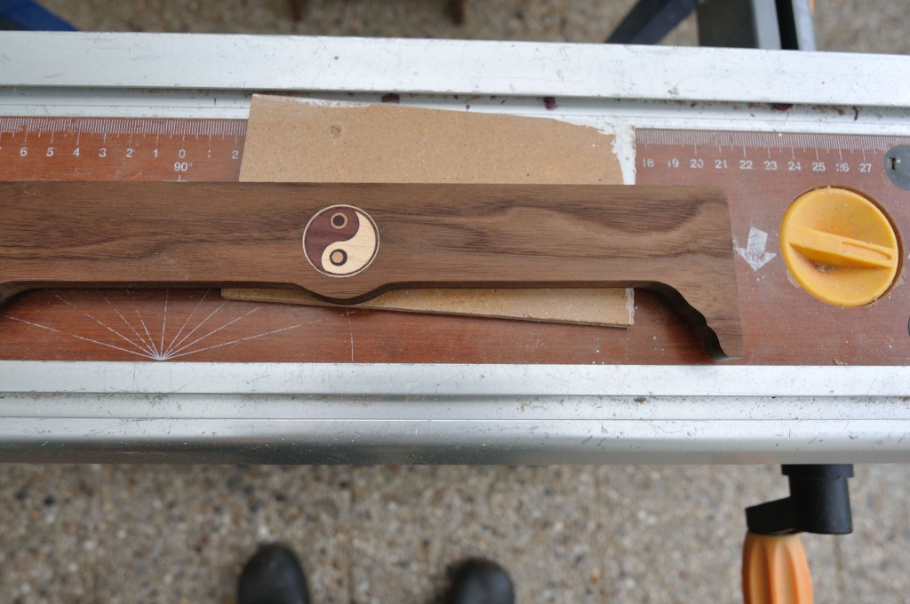 Yin Yang met magneet erachter, ingelegd in de Butsudan