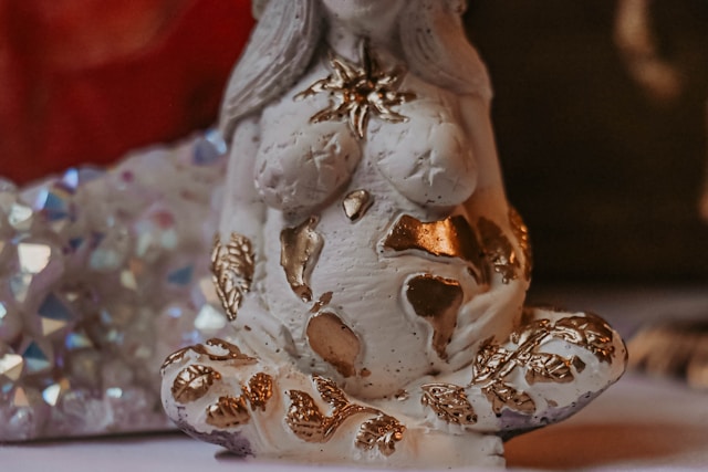 Photo showing a statue of Gaia - mother Earth